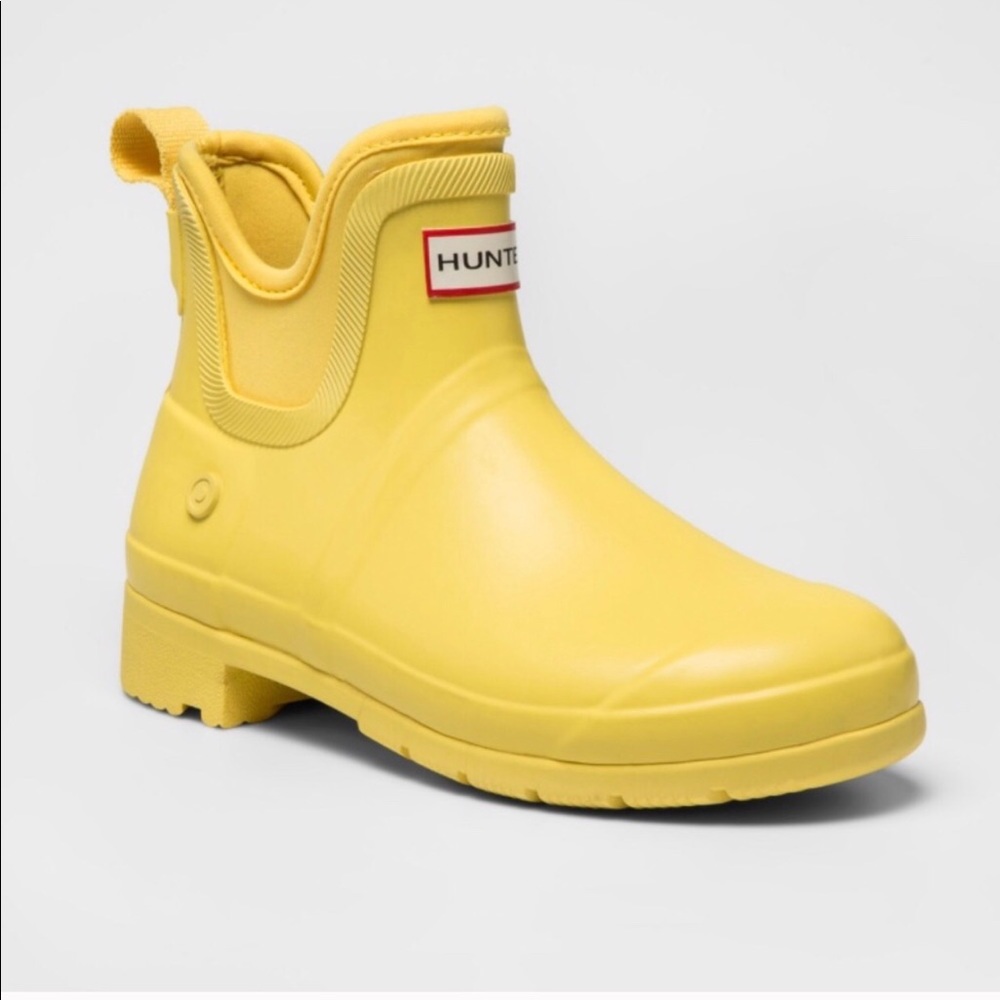 HUNTER FOR TARGET YELLOW RAIN BOOTS SHORT